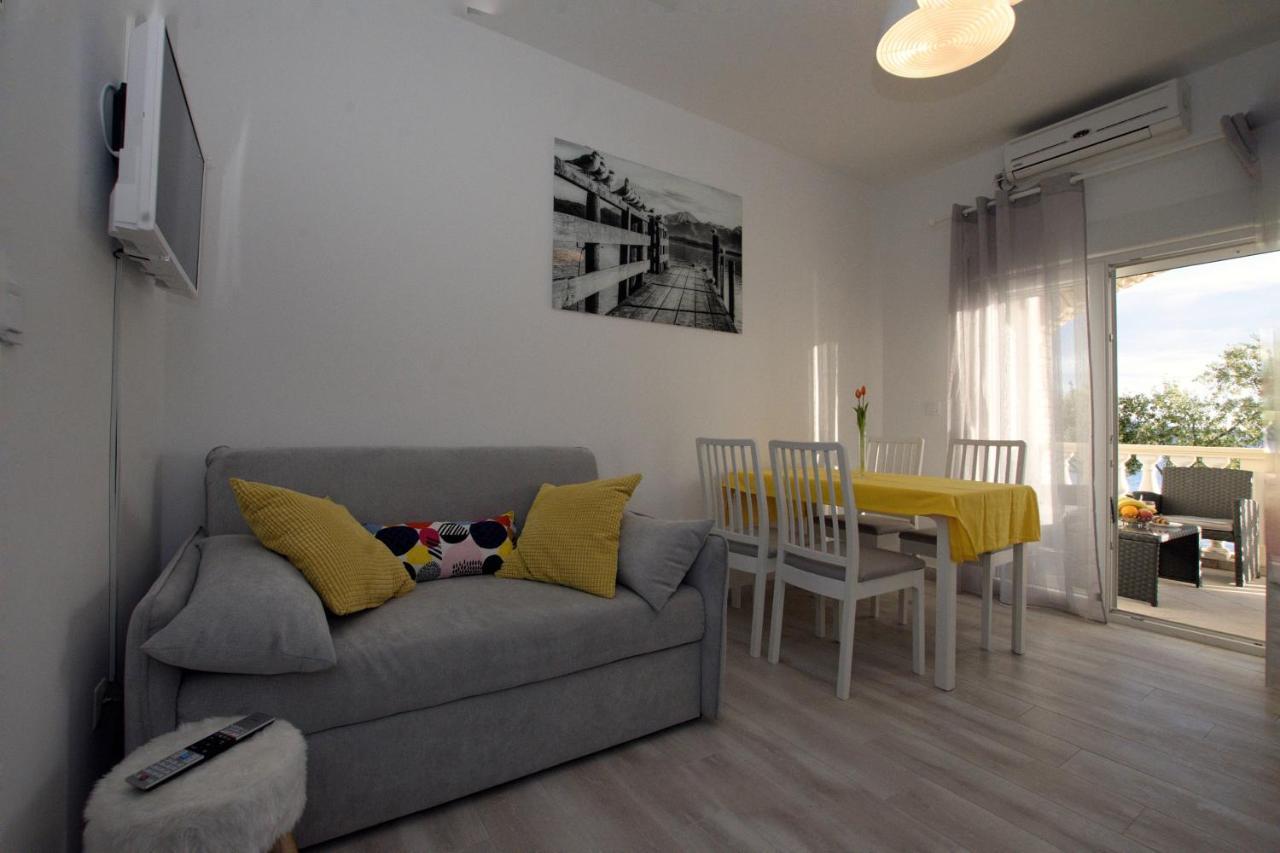 Apartments By The Sea Kozino, Zadar - 5803 Bagian luar foto